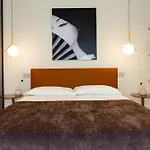 Hera And Guest house 4*