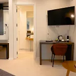 Hera And Guest house 4*