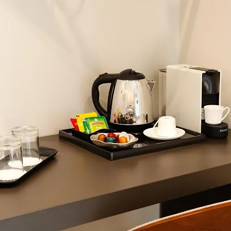 Hera And Guest house 4*