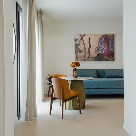 Hera And 4* Agrigent