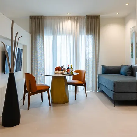 Guest house Hera And 4*