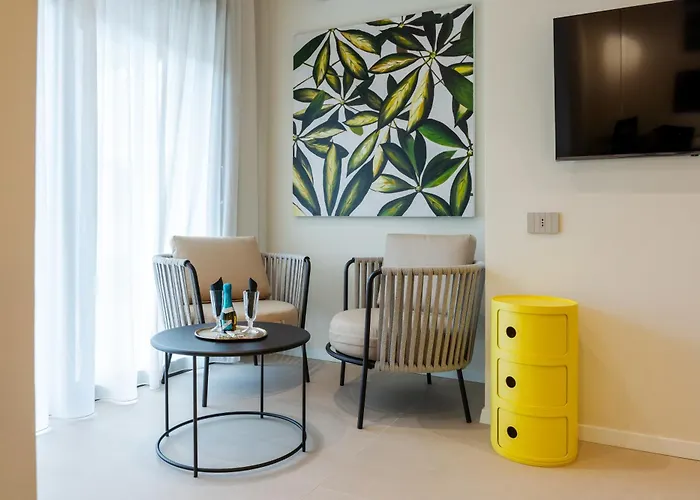 Hera And Guest house 4*